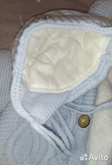 Вязаный комбинезон с мехом 56-62, 2 шапки,пинетки