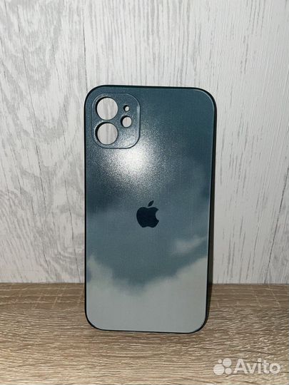 Чехол на iPhone 11