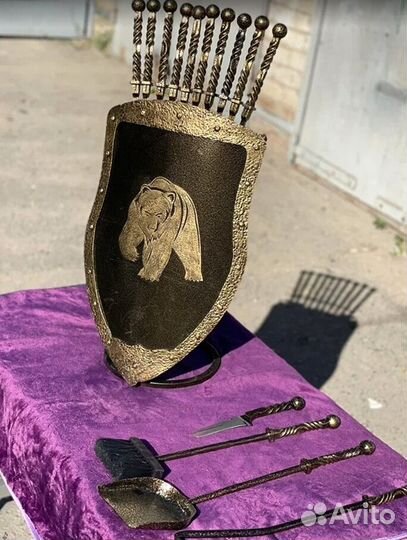 Подставка под шампуры Щит