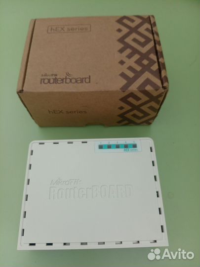 Маршрутизатор MikroTik HEX RB750 Gr3