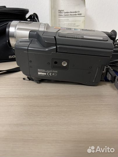 Видеокамера кассетная Sony CCD-TRV408E PAL