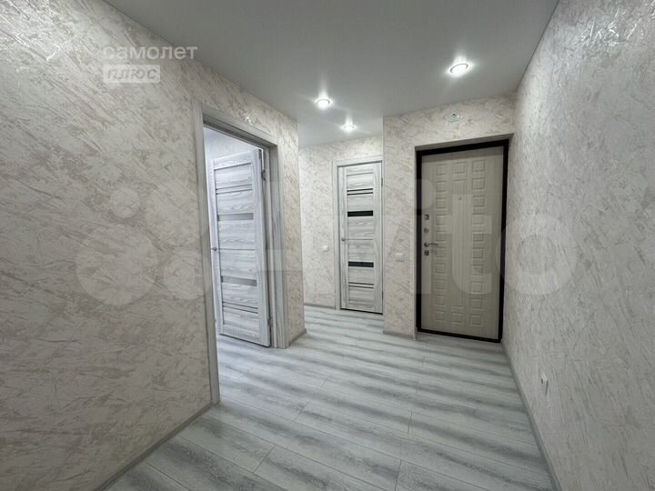 2-к. квартира, 40 м², 1/5 эт.