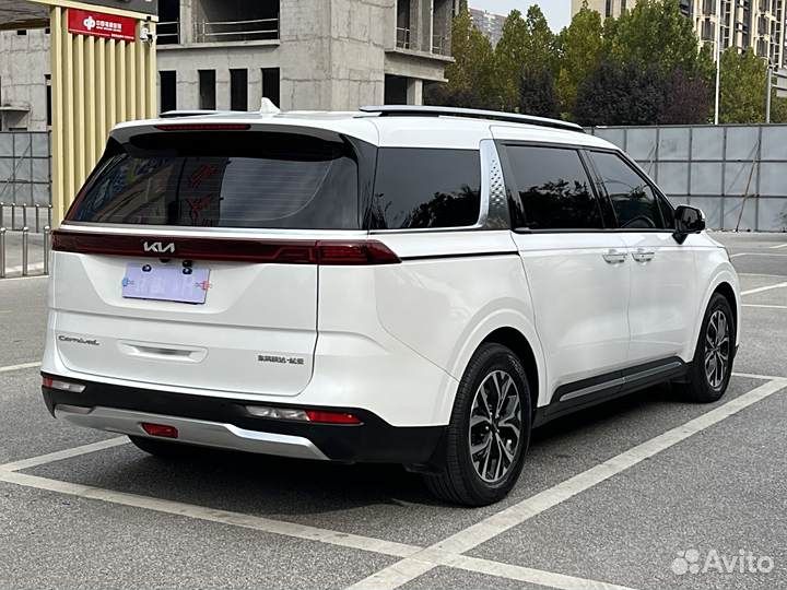 Kia Carnival 2.0 AT, 2022, 40 000 км