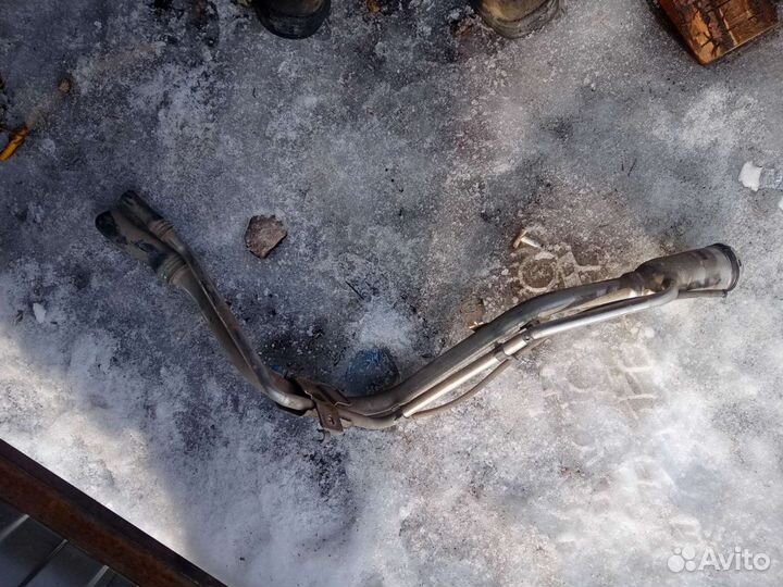 Горловина топливного бака Ford Focus C-MAX