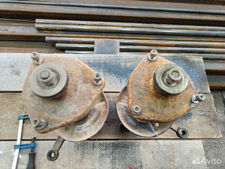 Передние стойки калина