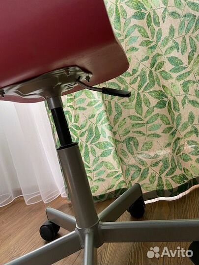 Стул детский на колесиках Икея