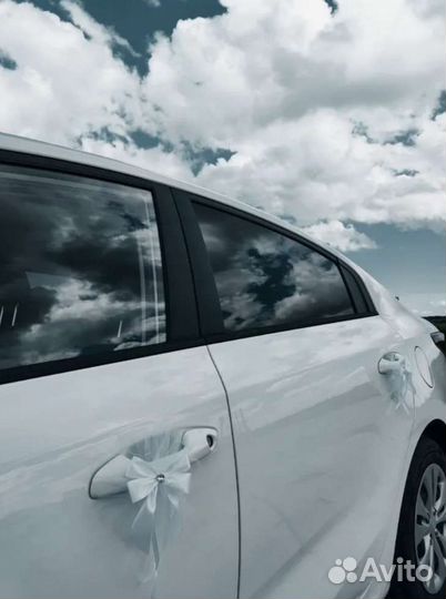 Свадебные украшения на машину