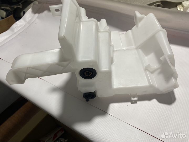 Бачок омывателя infiniti nissan