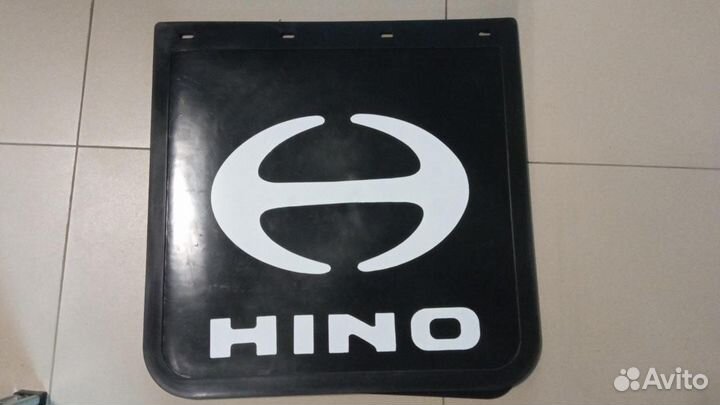 Брызговик Hino 610*610 белая резина-буквы 1шт