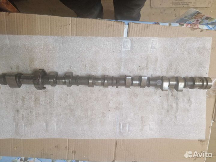 Распредвал mazda l3k9 421