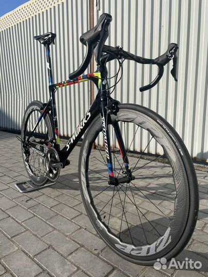 Карбоновый шоссейный велосипед specialized
