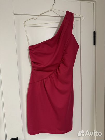 Платье ассиметричное 46 размер
