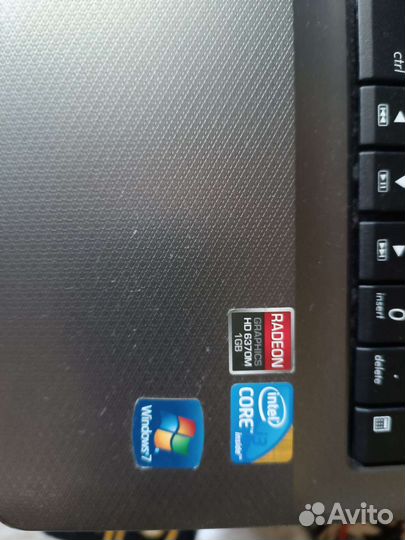 Asus A52J Intel core i3; 3 gb