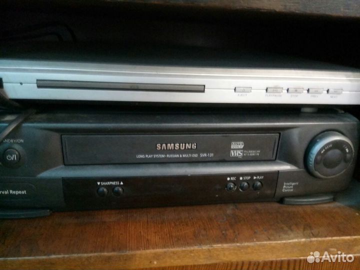 Видеомагнитофон