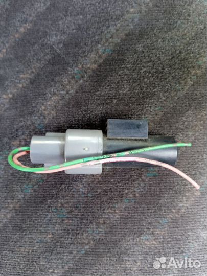 Автомобильный датчик температуры наружного воздуха