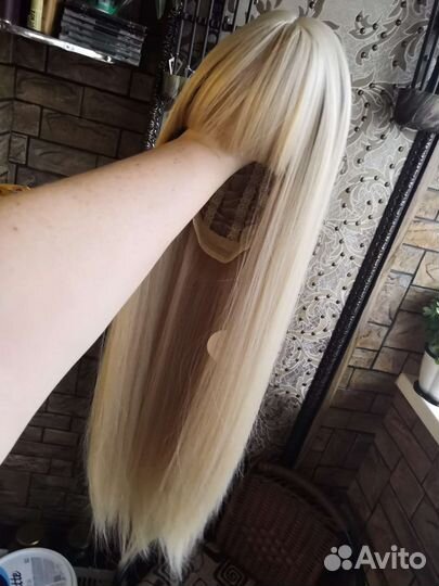Парик блонд прямой с челкой. Новый