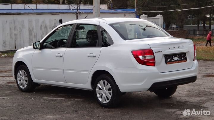 LADA Granta 1.6 МТ, 2023, 30 км