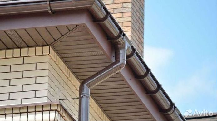 Водосток металлический