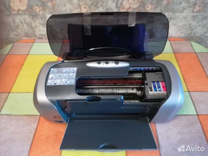 Цветной струйный принтер
