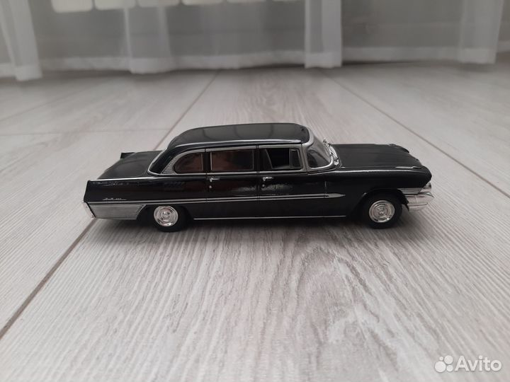 Модель автомобиля ЗИЛ 111