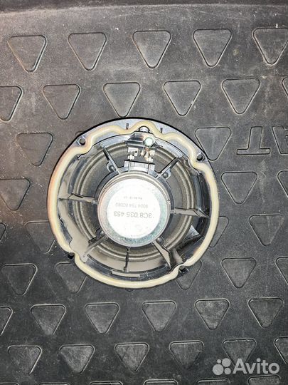 Магнитола с колонками