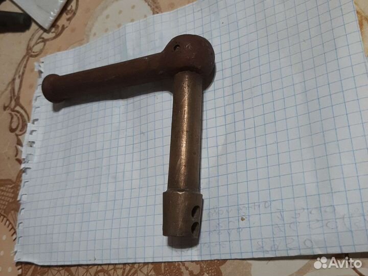 Верток от старинного бочкового крана