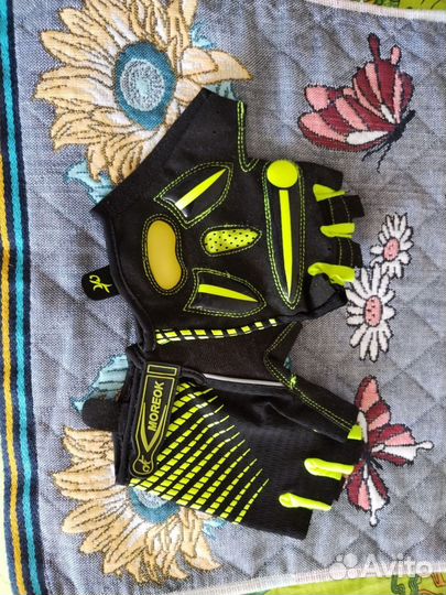 Велосипедные перчатки