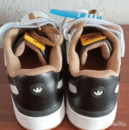 Кроссовки adidas m&m’s