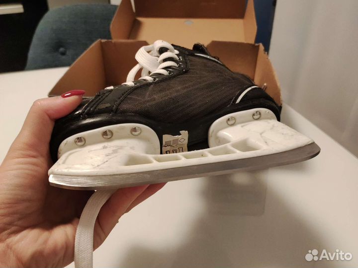 Хоккейные коньки bauer supreme s140