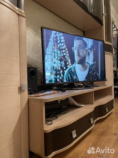 Стенка в гостиную со шкафом под тв бу