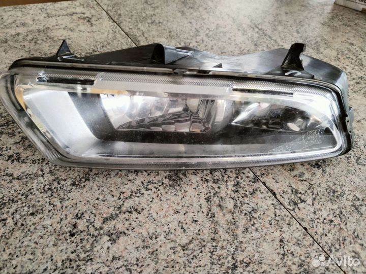 Фара противотуманная правая Volkswagen Polo 5