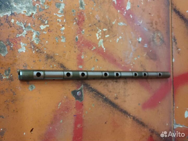 Ось выпускных клапанов mitsubishi 4g63