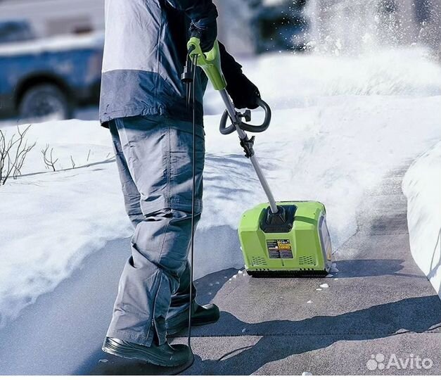 Снегоуборочная лопата Greenworks GD40SS