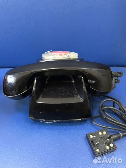 Стационарные дисковые телефоны СССР