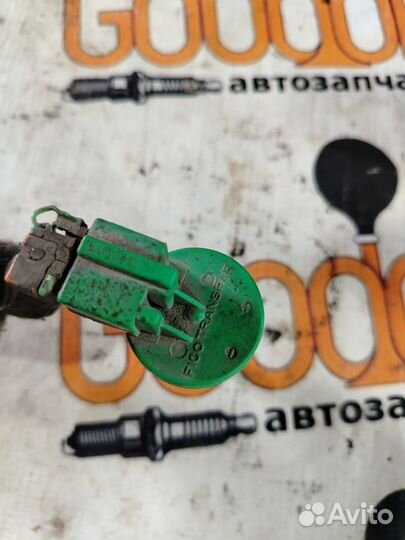 Моторчик омывателя фар Nissan Terrano R20