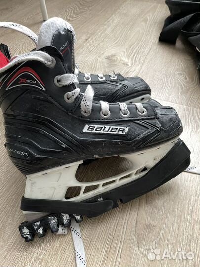 Коньки хоккейные детские