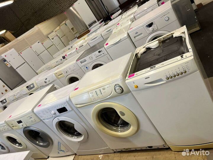 Стиральная машина бу в отличном состоянии годовая