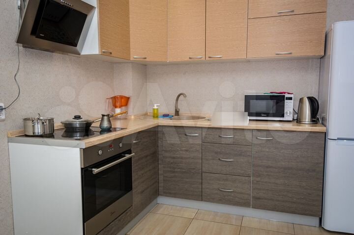 2-к. квартира, 60 м², 10/16 эт.