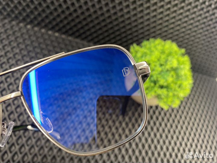 Солнцезащитные очки David Beckham