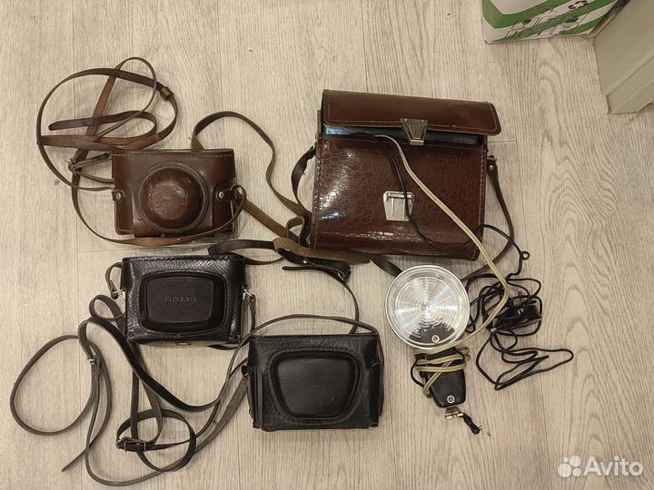 Фотоаппараты и вспышка СССР ретро