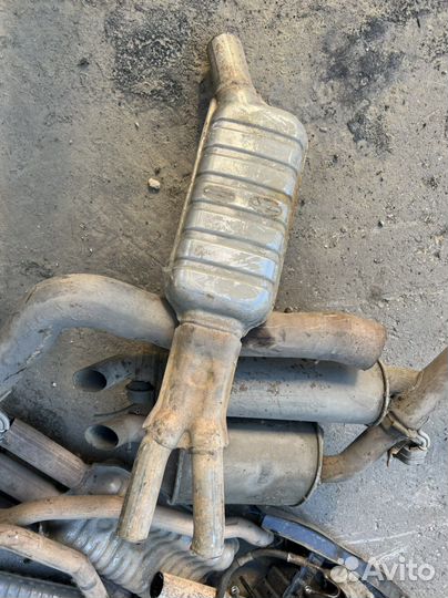 Глушитель средняя часть BMW 5 E60 2003-2009