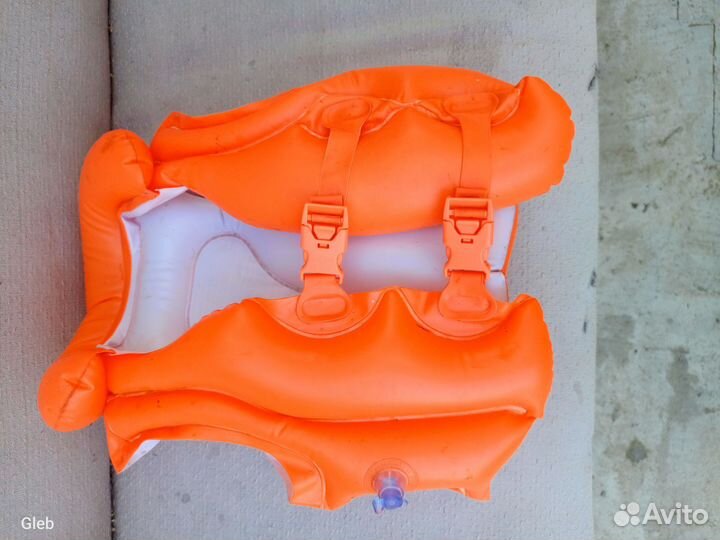 Детский спасательный жилет