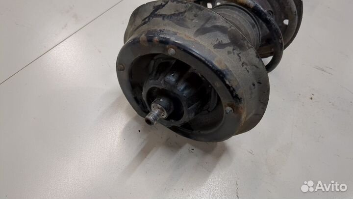 Амортизатор подвески Mercedes C W203, 2001