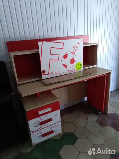 Детский стол полка шкаф