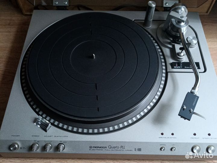 Проигрыватель винила 