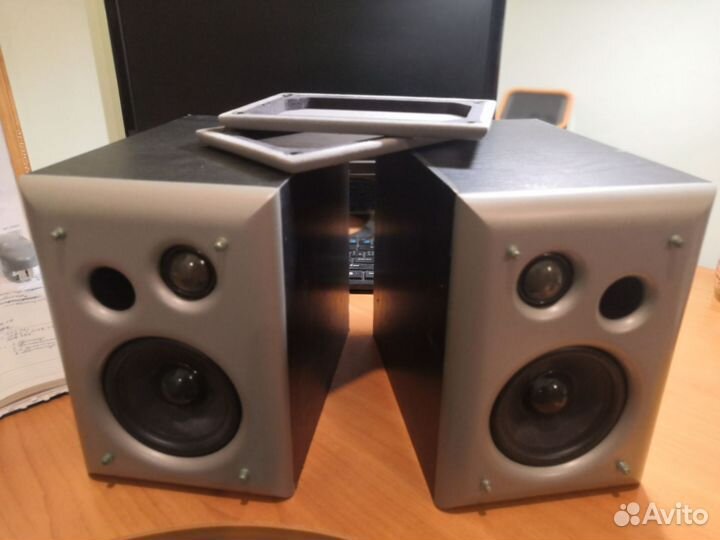 Полочная акустика