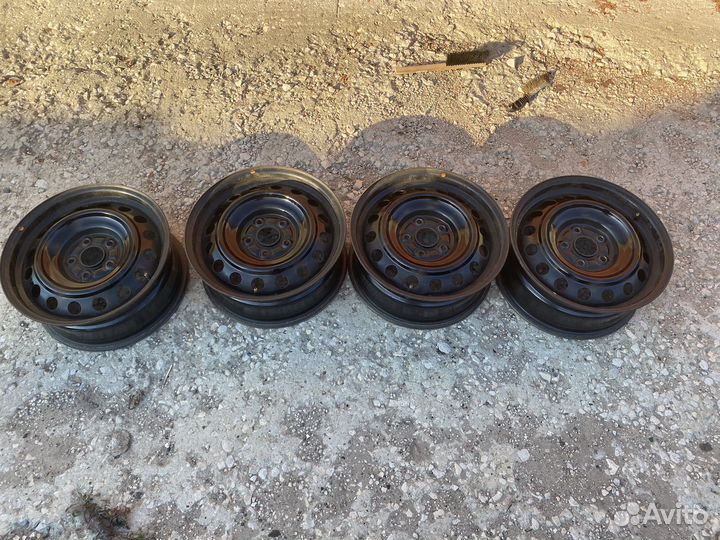 Диски Штамп/R16/Toyota Corolla/разболтовка 5x114,3