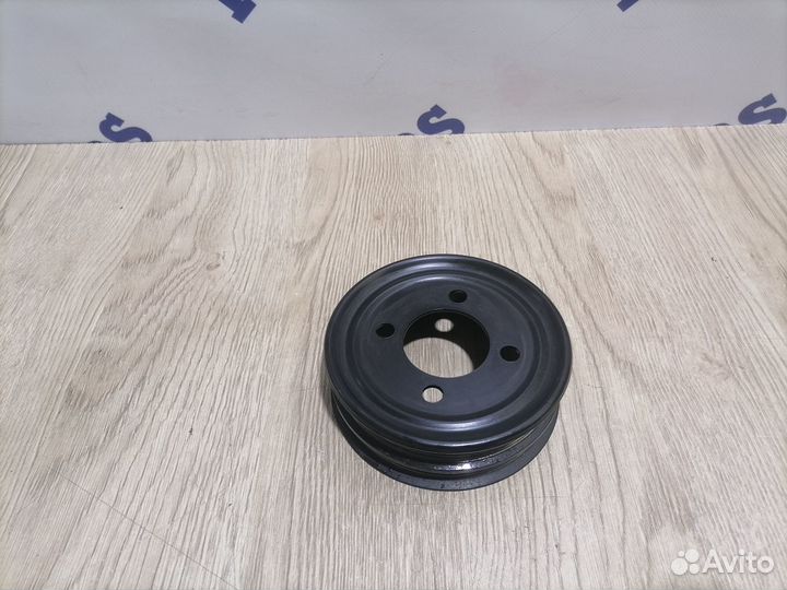 Шкив помпы Toyota Mark II GX100 1999г