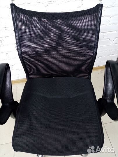 Компьютерное, офисное кресло IGO