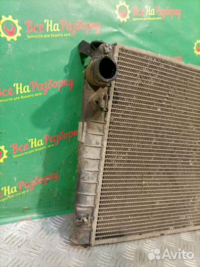 Радиатор охлаждения Ford Mondeo 1 универсал 1.8